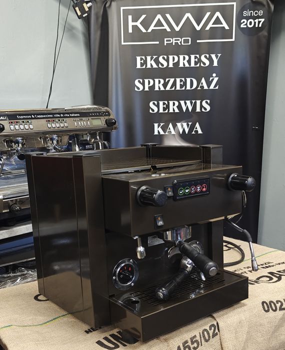Profesjonalny kolbowy Ekspres do kawy Sanremo 1gr
