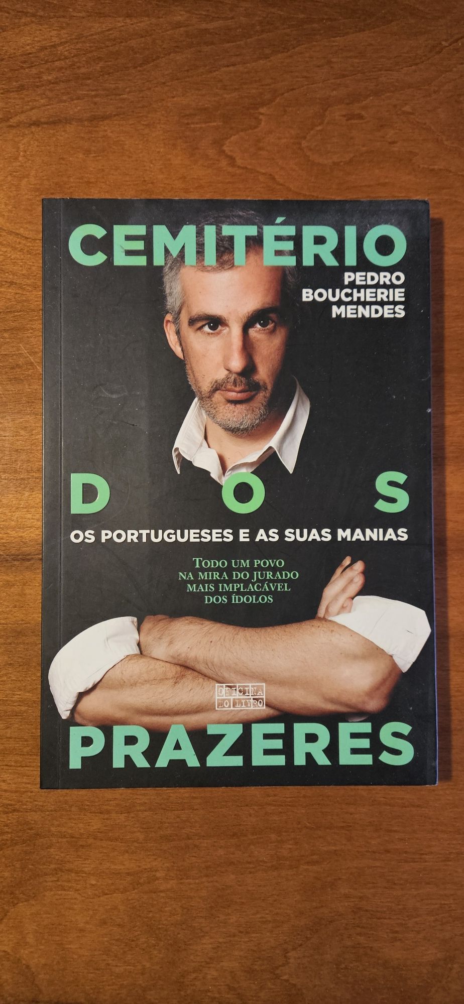 Cemitério dos Prazeres - Os portugueses e as suas manias de Pedro Mend