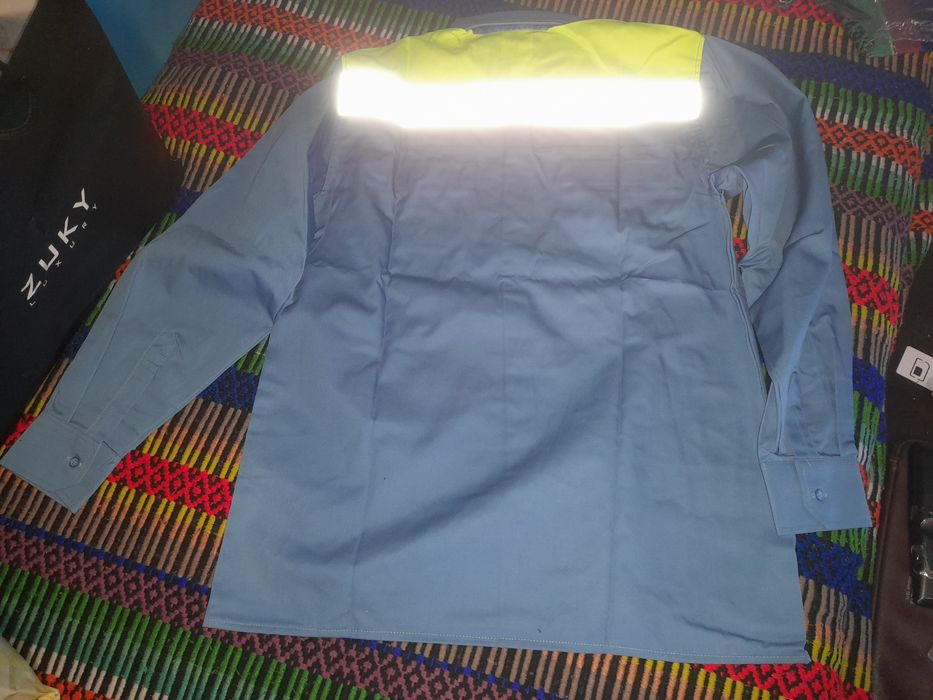 2 Camisas de fardamento da monecipio de lisboa