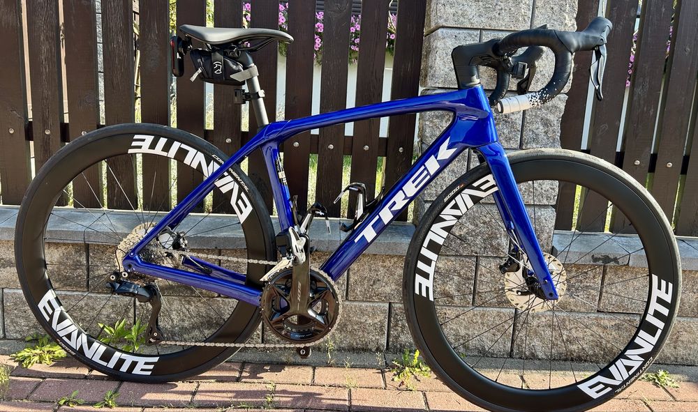 Rower szosowy Trek Domane SL6 gen4 Di2  koła Evanlite, na gwarancji