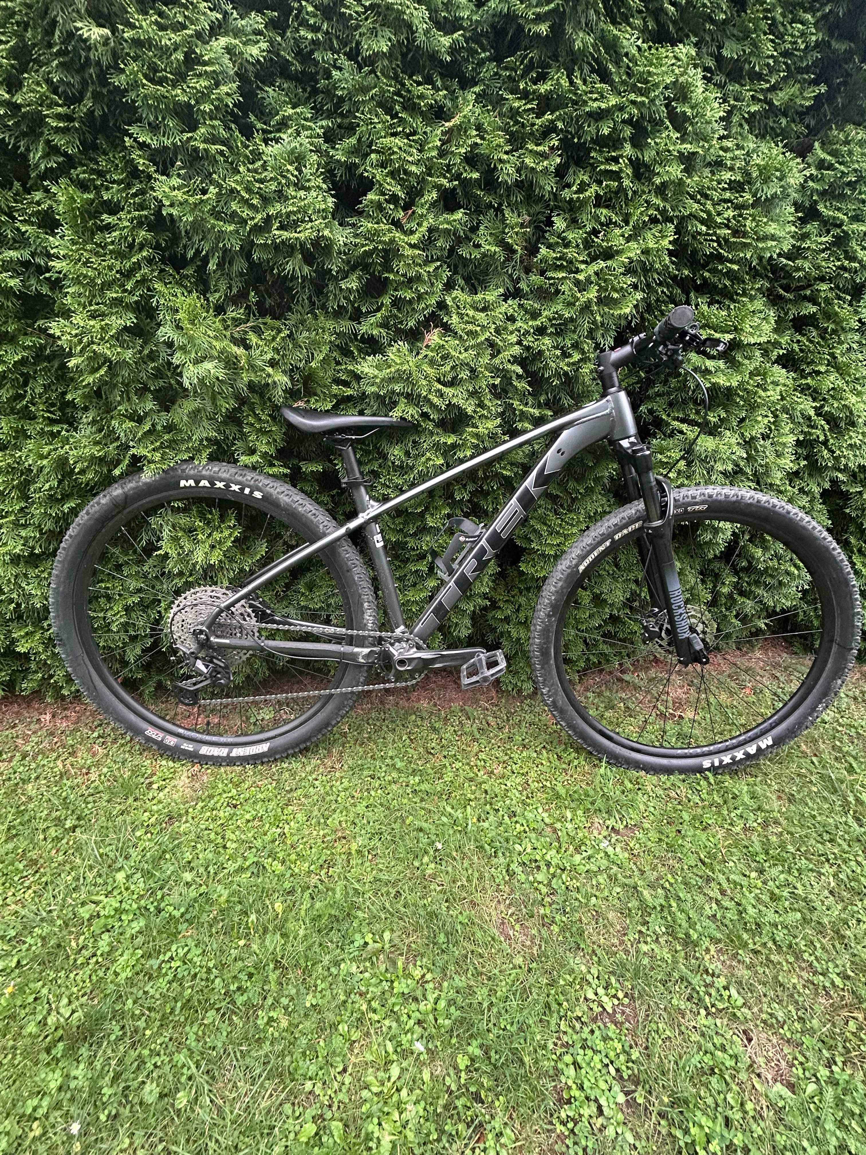 Rower mtb trek x-caliber 8, 2023, M