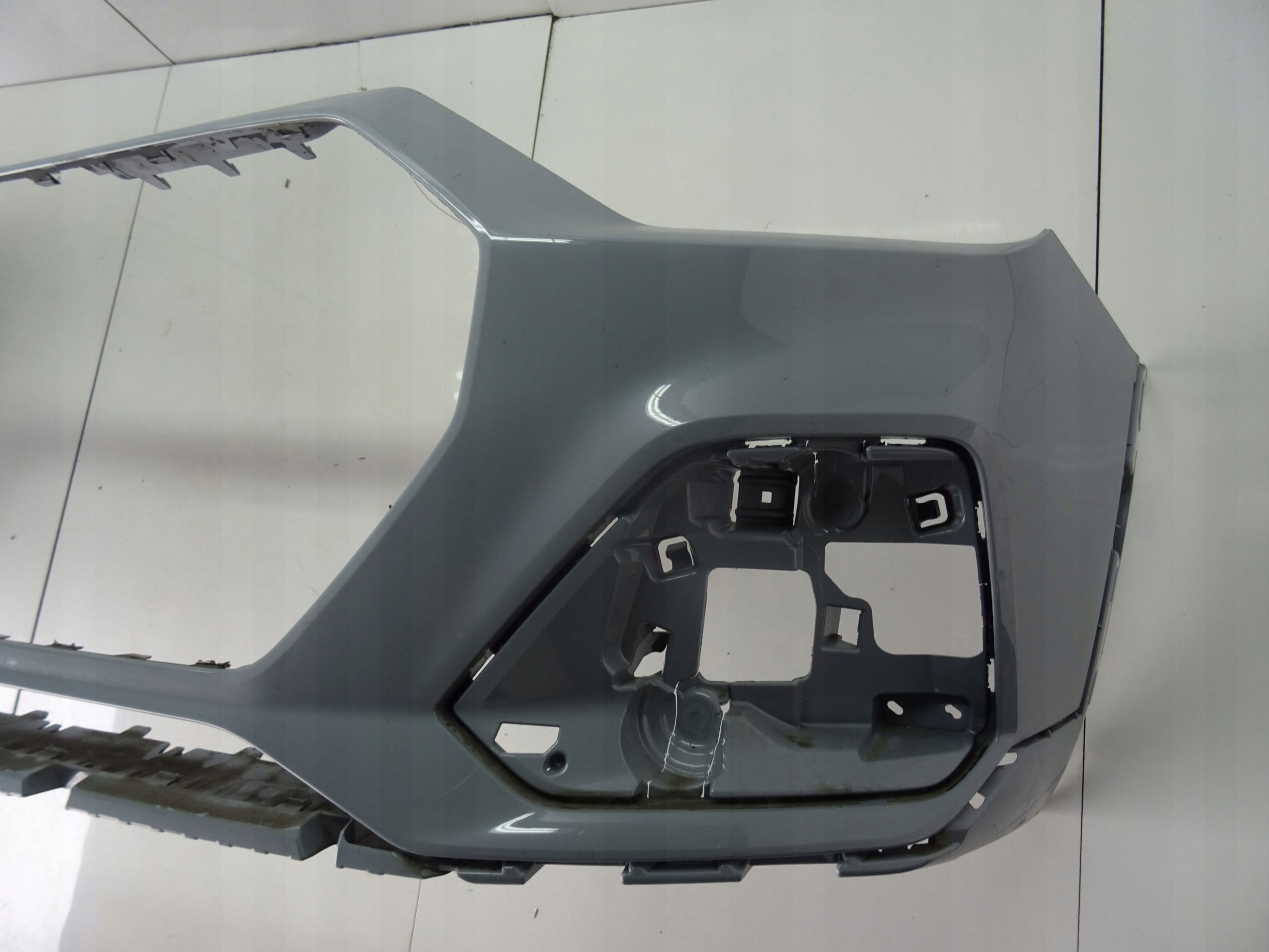Audi A1 2019 zderzak przedni