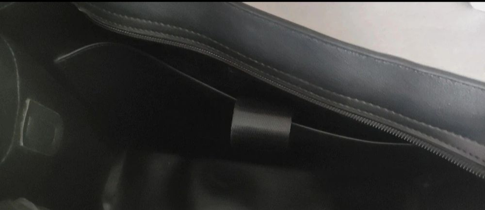 Skórzana torba shopper zapinana na zamek z kieszenią