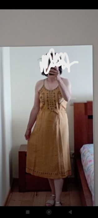 Vestido com alças