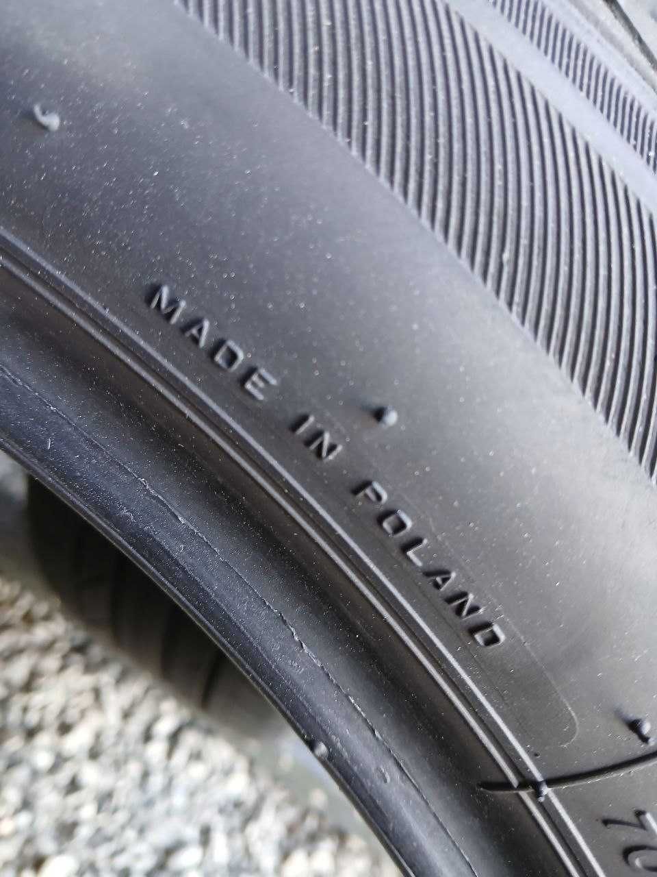 Шини Bridgestone 225/50R18. 2шт.Літо.(594).