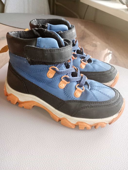 Buty ocieplane dla chłopca w ramiarze 30