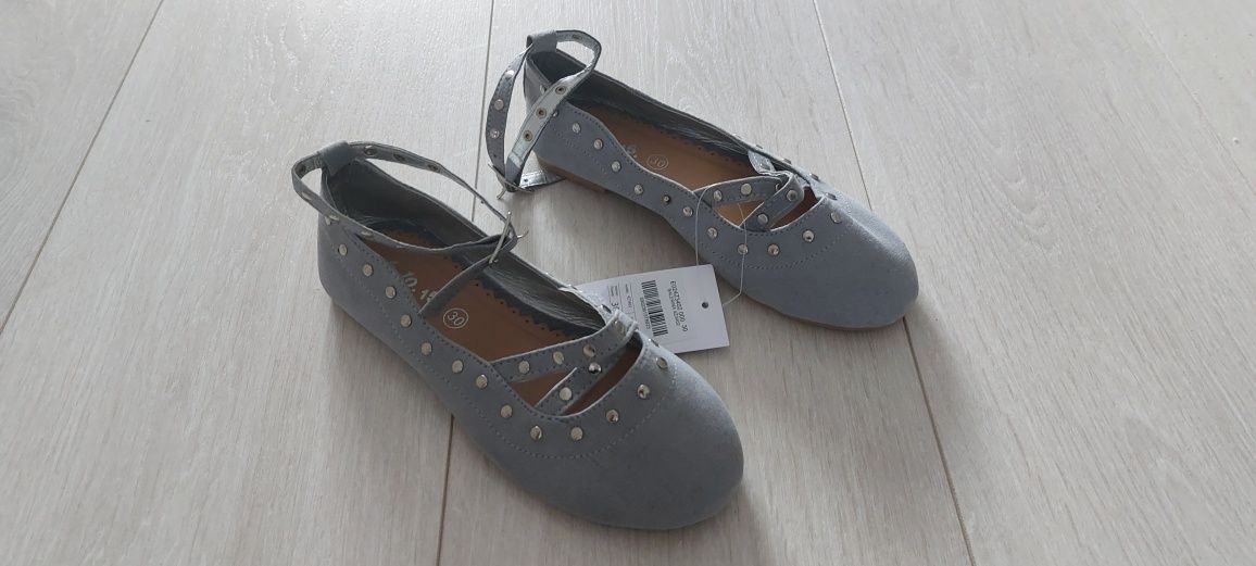 Buty dziewczęce rozm. 30 firmy  5 10 15