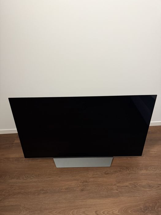 LG OLED55B8PLA + тонке кріплення на стіну Vogel