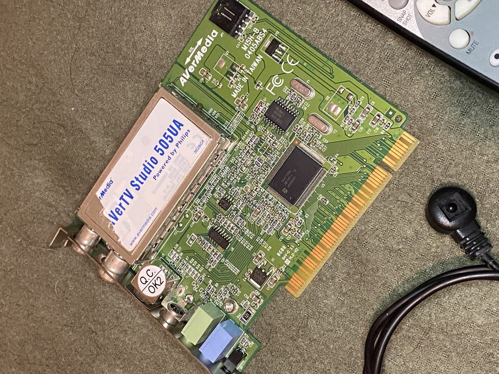 ТВ-тюнер AVerMedia AVerTV Studio 505UA