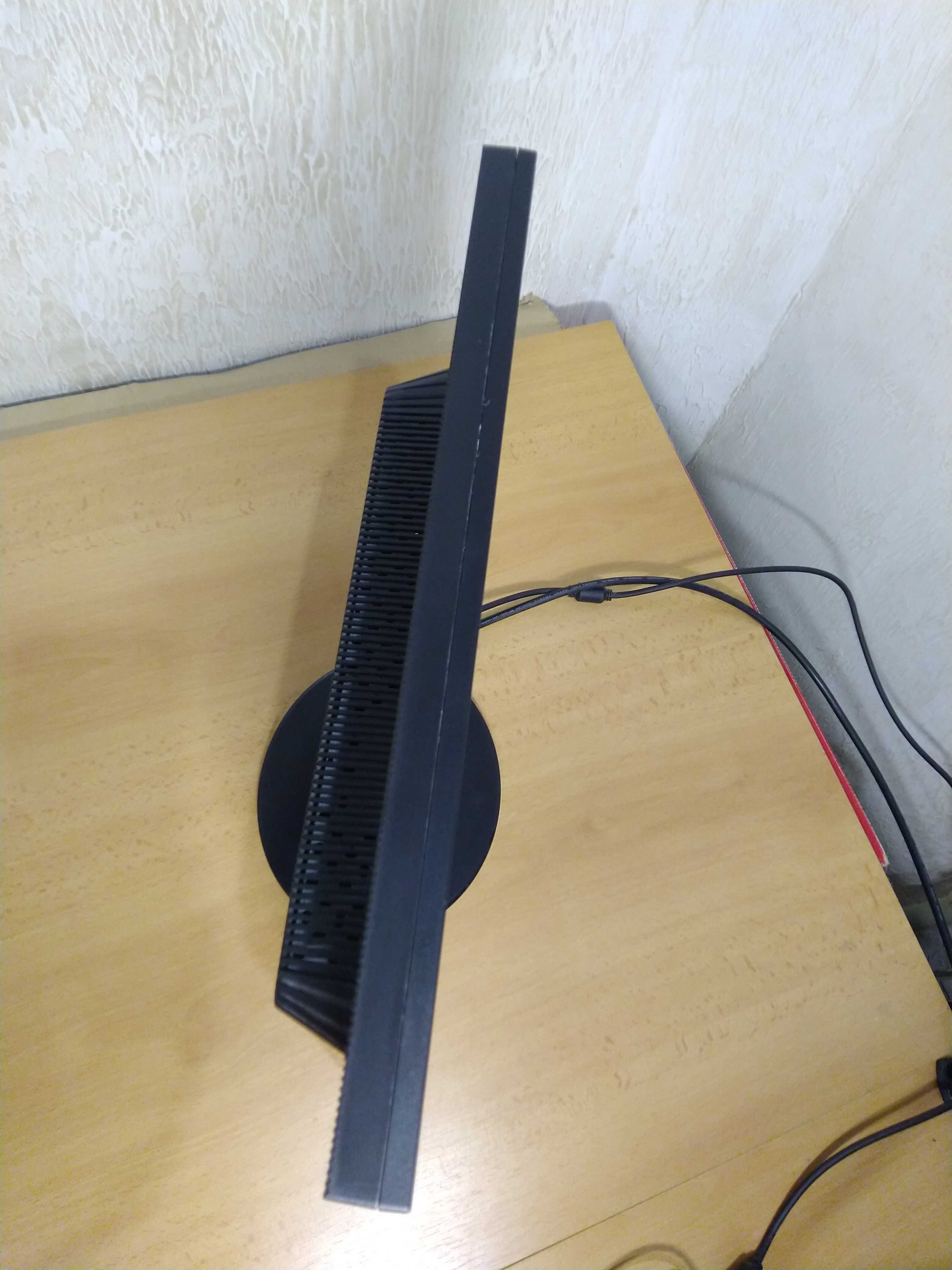 Монітор 19" LG FLATRON L1953TR
