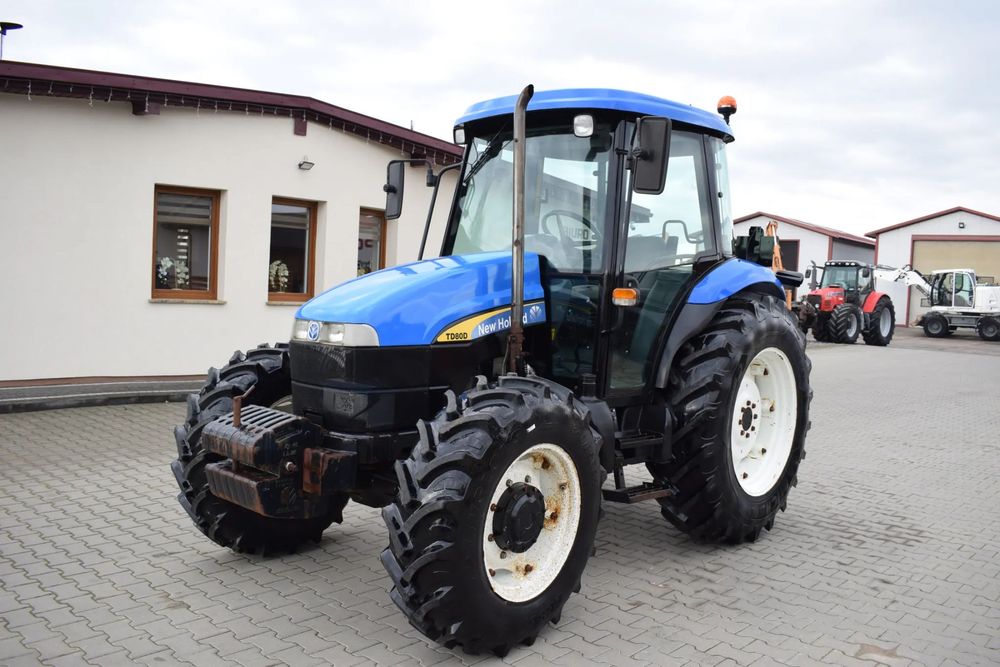 New Holland TD80D