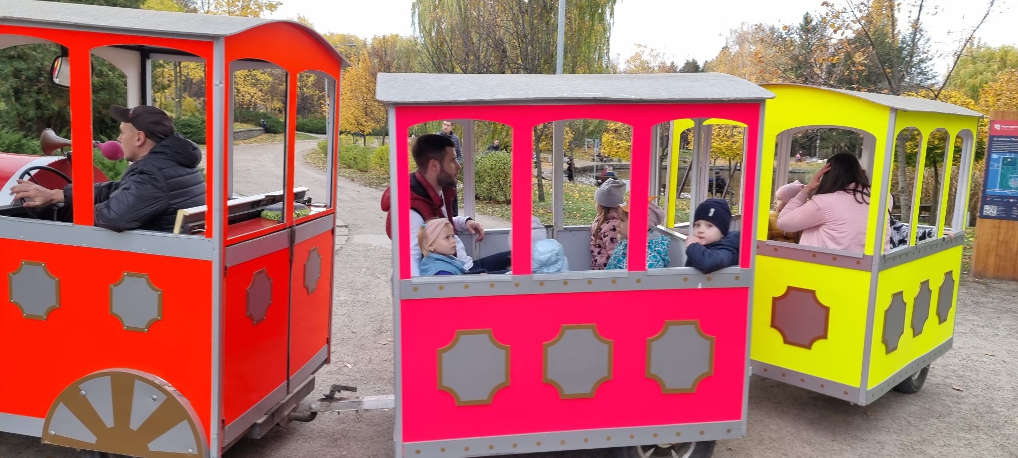 Паровоз Детский, Аттракцион


Паровозик д