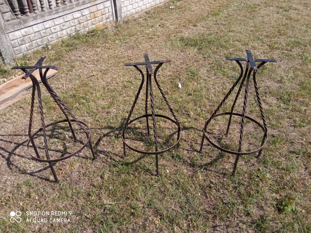 Stelaże stoliki krzesła hokery ławeczka stolik