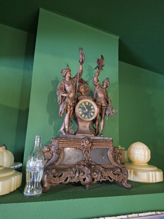 Relógio francês muito antigo