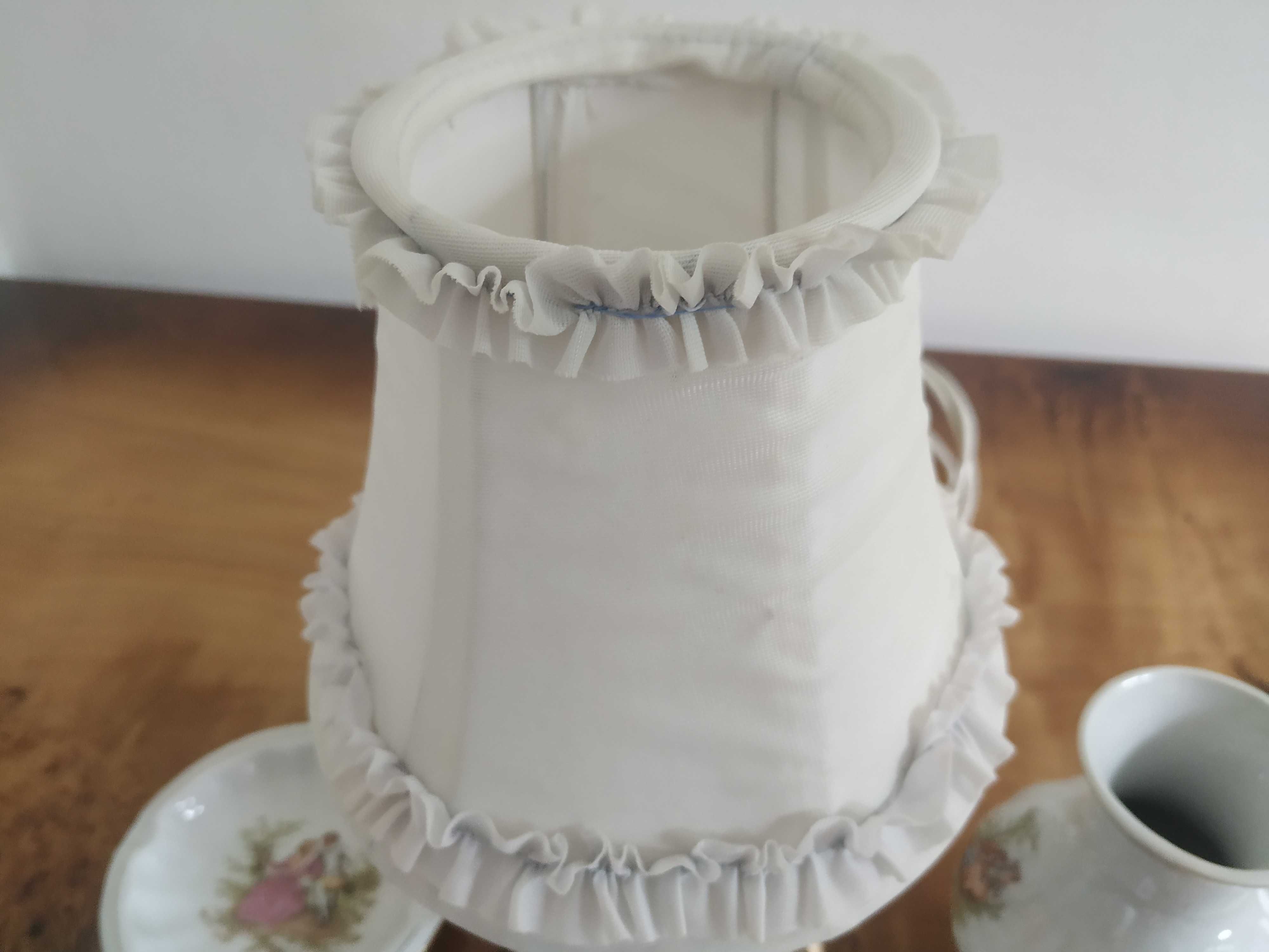 Porcelanowa Lampka