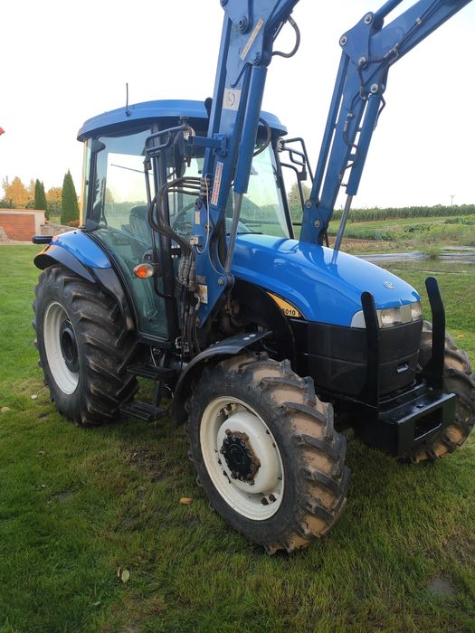 Ciagnik rolniczy New Holland TD 5010 75KM