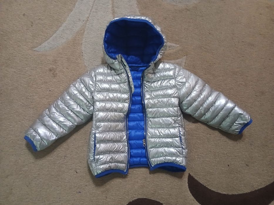 Продам стильну весняну куртку