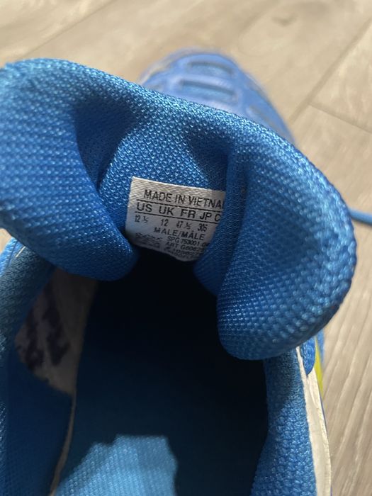 Спортивні кросівки adidas 46-47