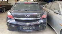 Opel Astra gtc 2007 traseira completa