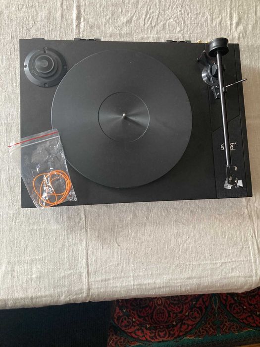 Gramofon MoFi studiodeck foundation
