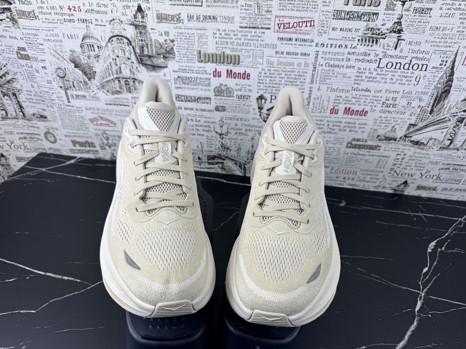 Оригінал Розмір 46 Кросівки Hoka One One Bondi 9 Взуття