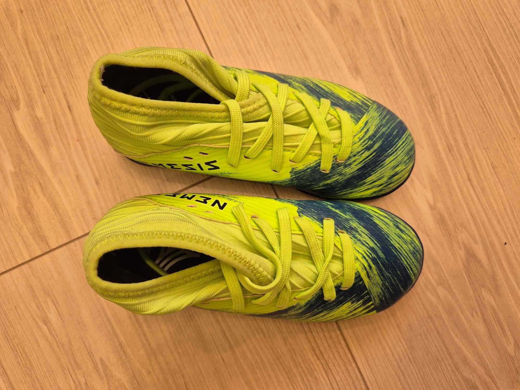 Buty piłkarskie halówki Adidas Nemeziz 19.3 IN sala FV4010 rozmiar 28