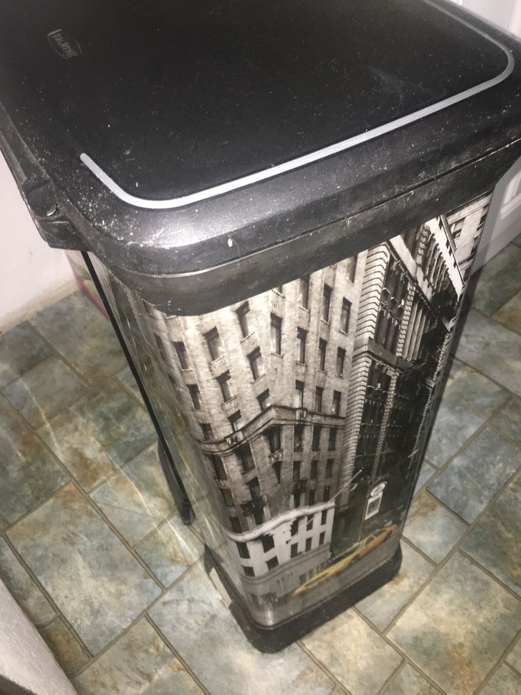 Pojemnik na smieci
