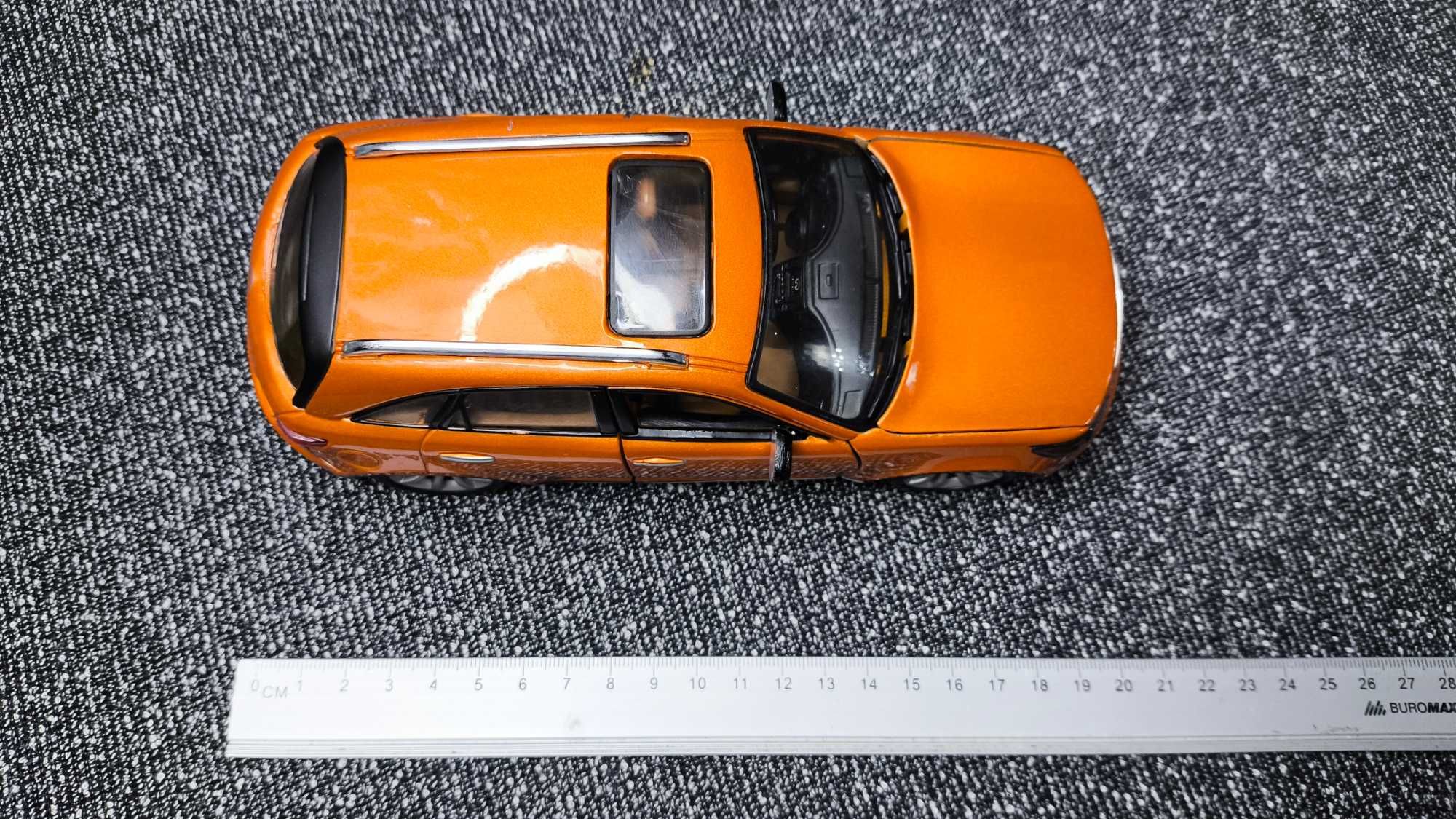 Модель Infiniti FX45 масштаб 1:24 Maisto