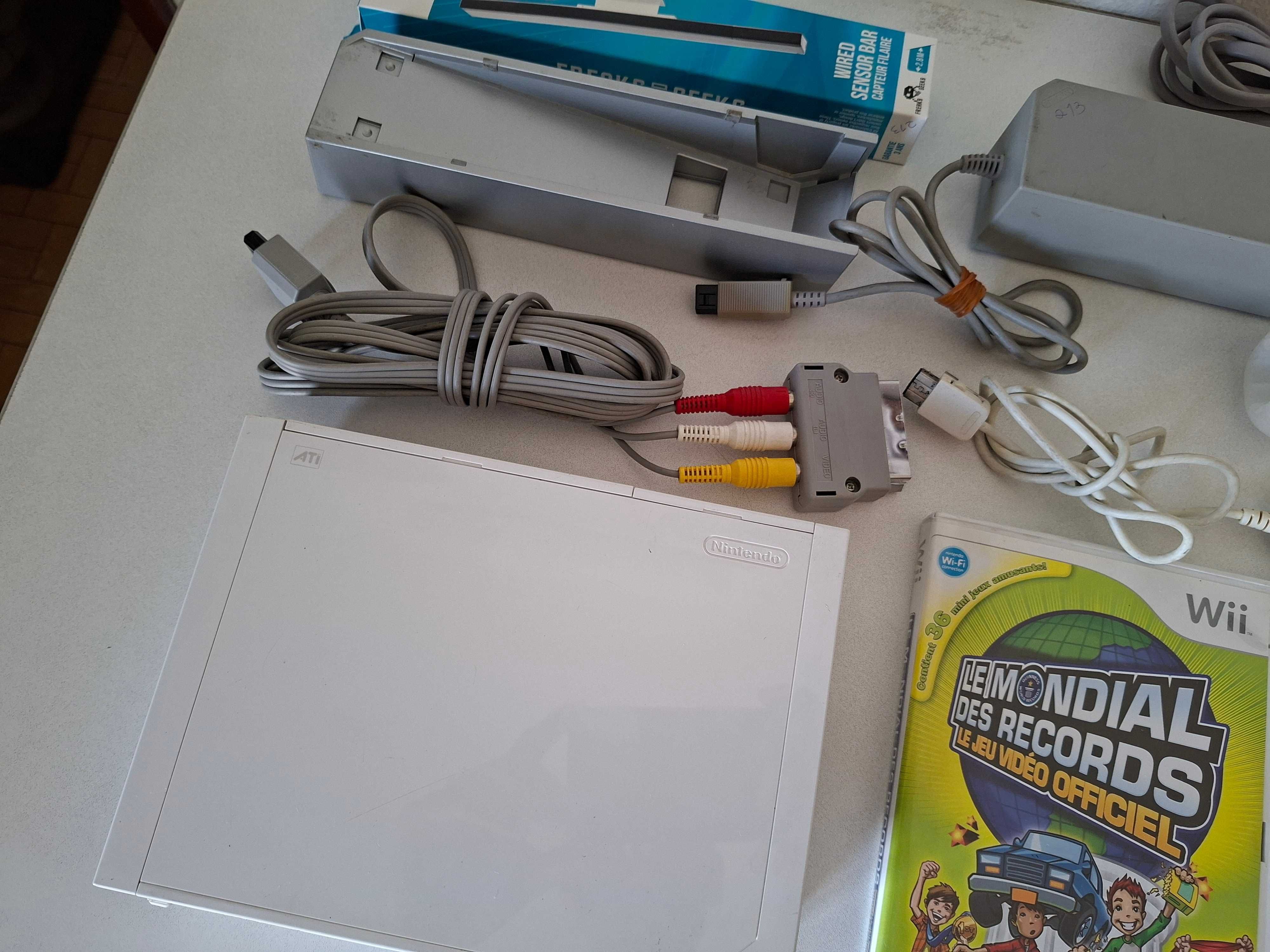 Nintendo Wii Branca 1º Modelo + 1 Comando + 2 jogos *100% Funcional*