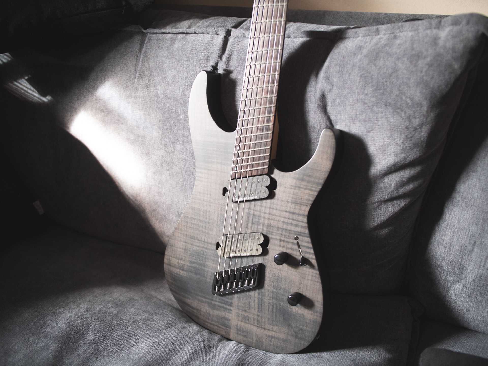 Gitara elektryczna 7 strunowa LTD M-1007 MULTI-SCALE