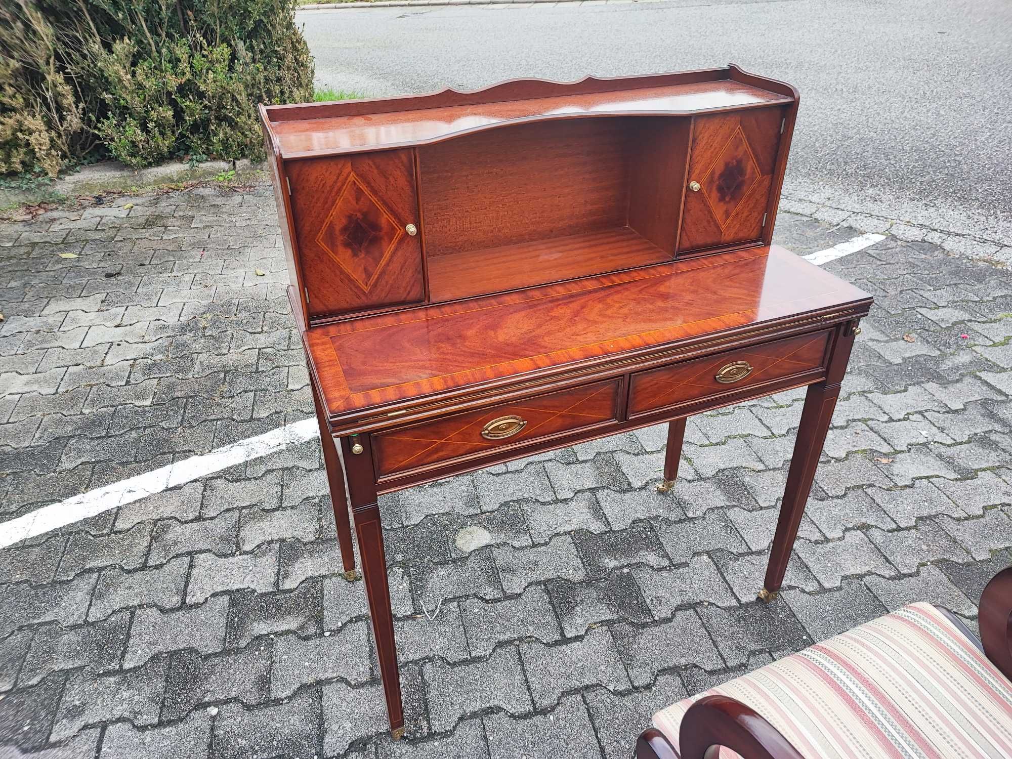 Angielski damski sekretarzyk - Re - Furn.