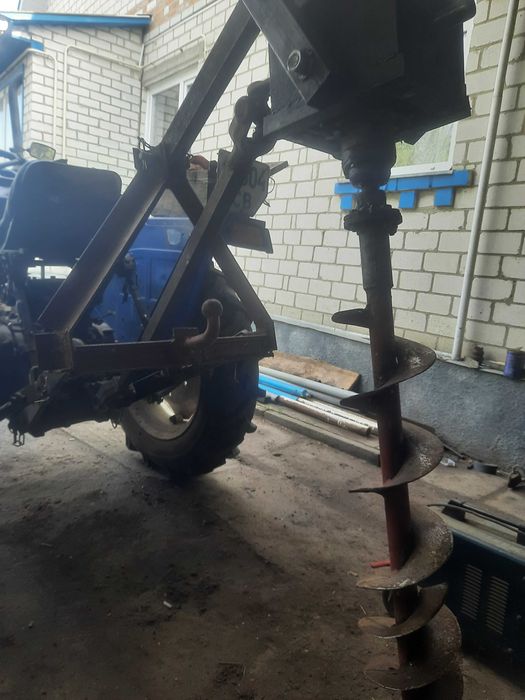 Трактор Donfeng 240