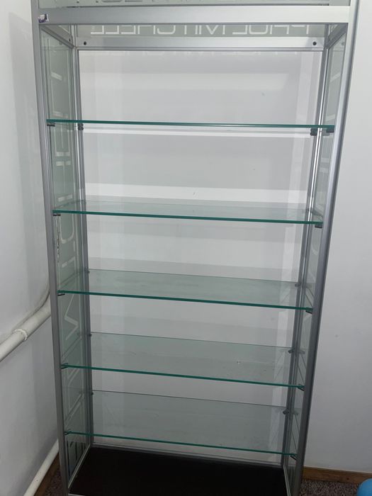 Продам скляний стелаж Paul Mitchell для салону / перукарні