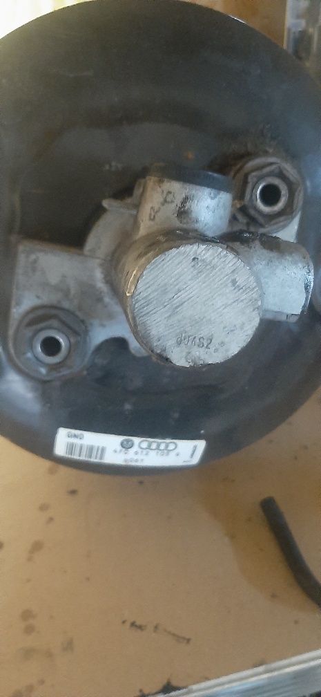 Serwo z pompa  audi a6 c6 3.0tdi