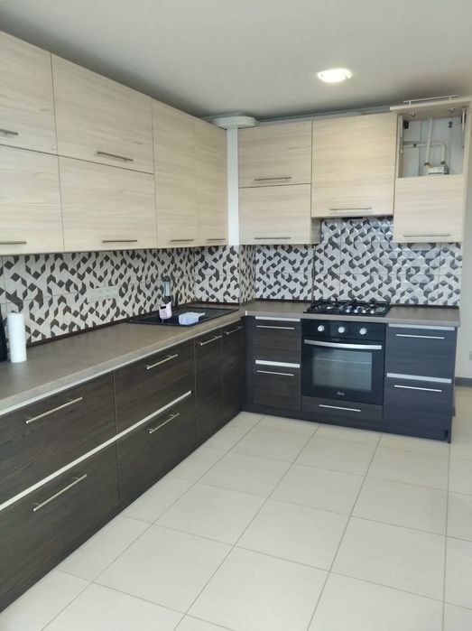 Сдам 2 комнатную квартиру на Вильямса 59к. Газ. Генератор.