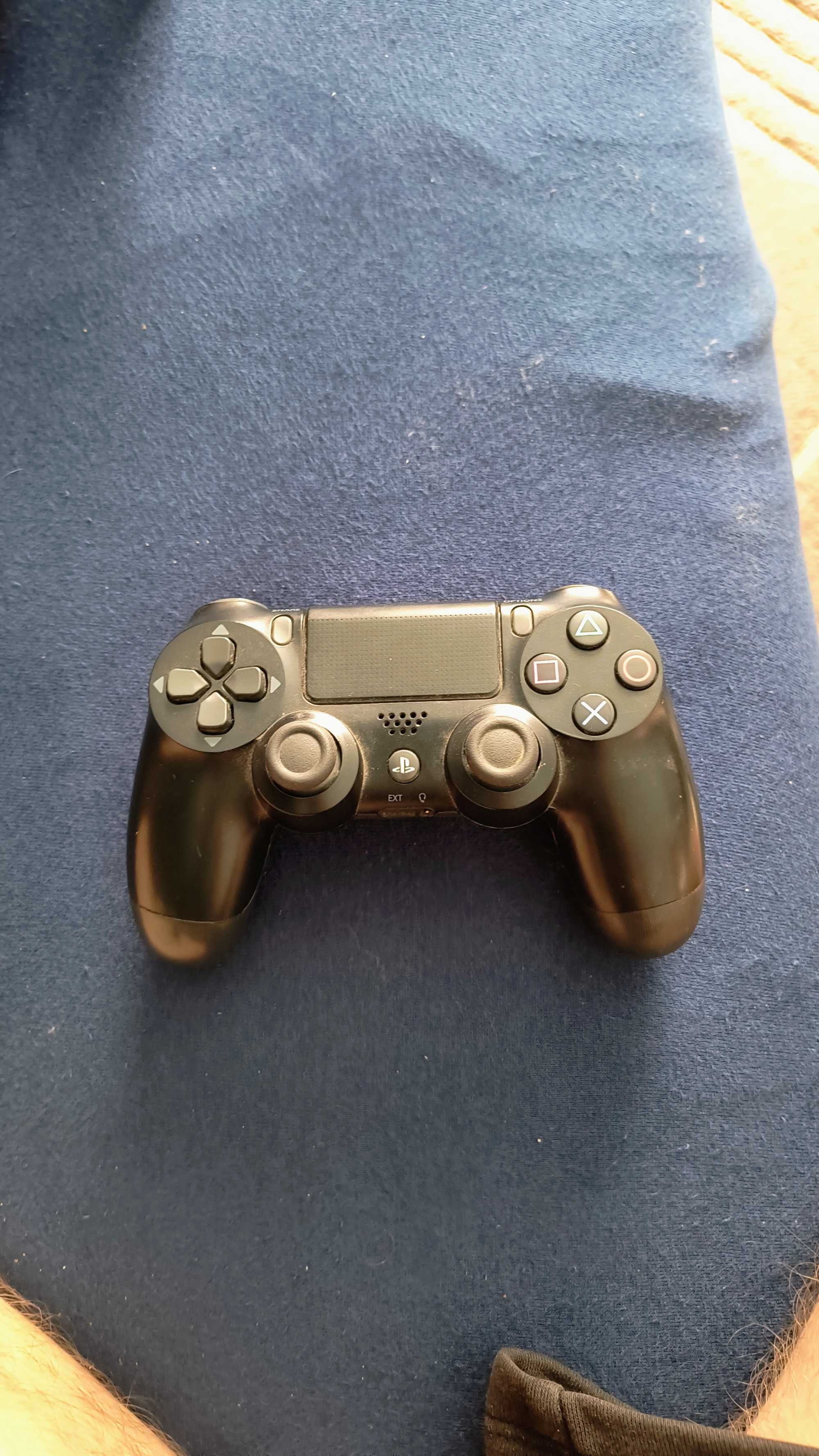 Monitor LG plus pad bezprzewodowy ps4