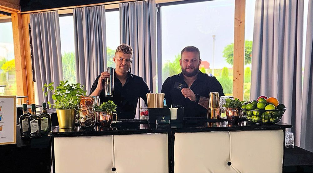 Barman na wesele, Event & Wedding bar, usługi barmańskie, bar mobilny