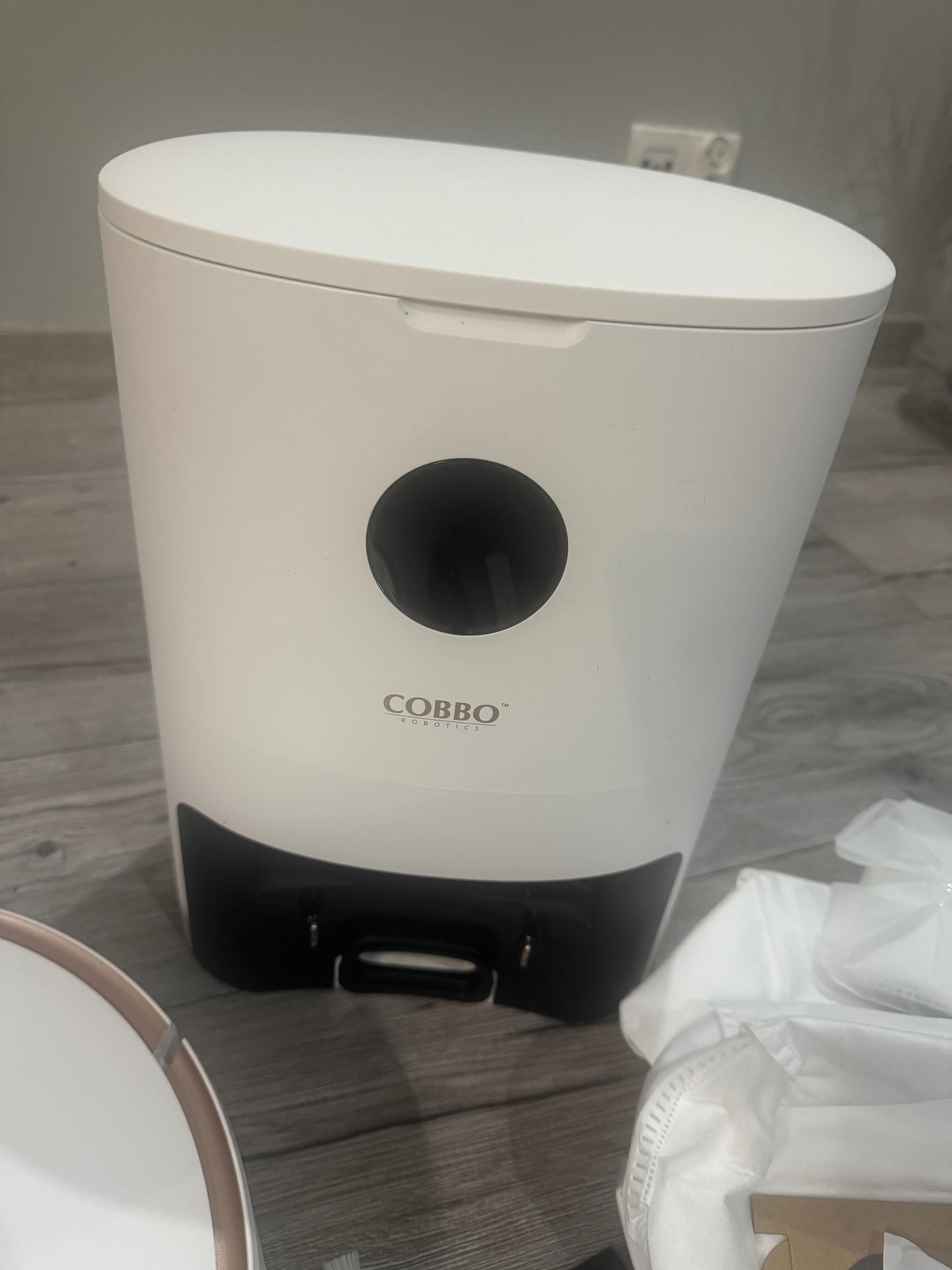 Sprzedam robota sprzątającego Cobbo Pro27 UV