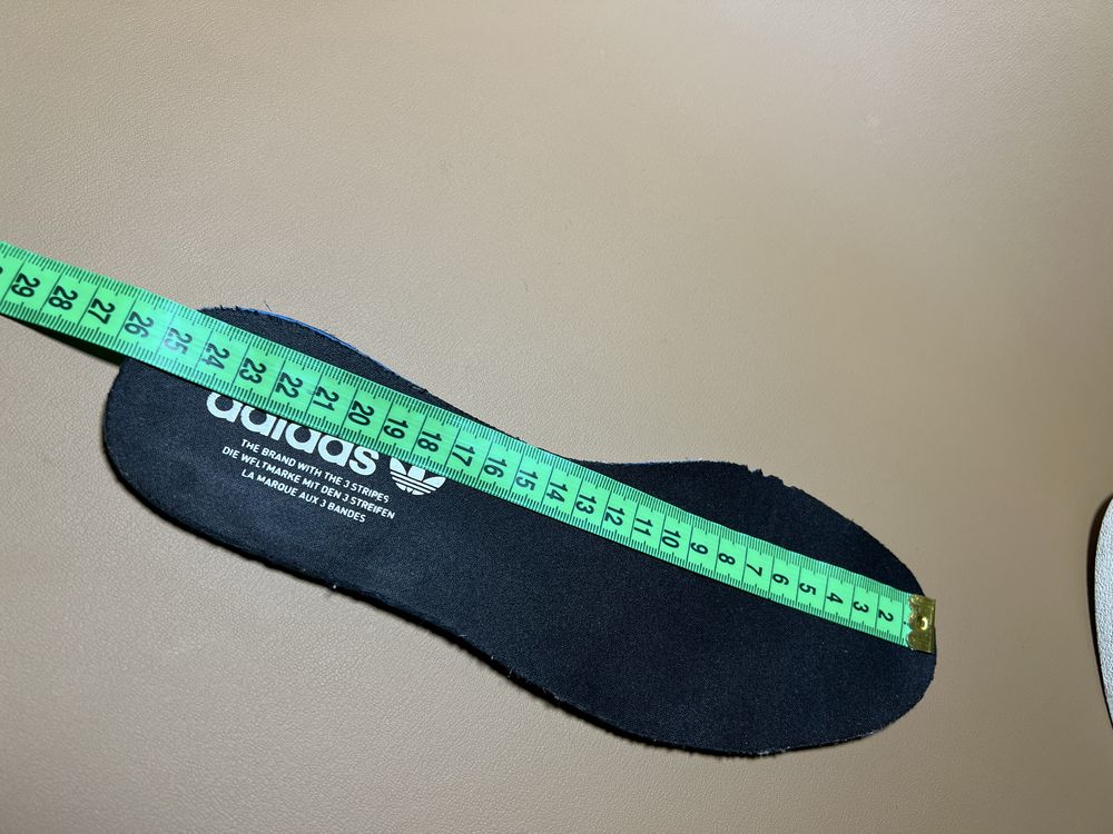 Кросівки  40р. Adidas Coast Star EE8901