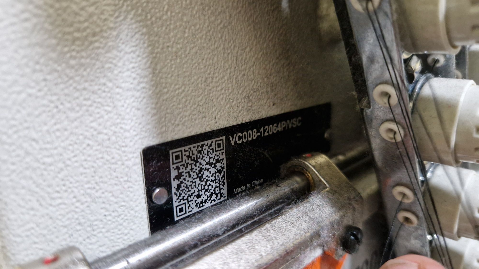 Резиночная спецмашина Siruba VC008-12064P/VSC