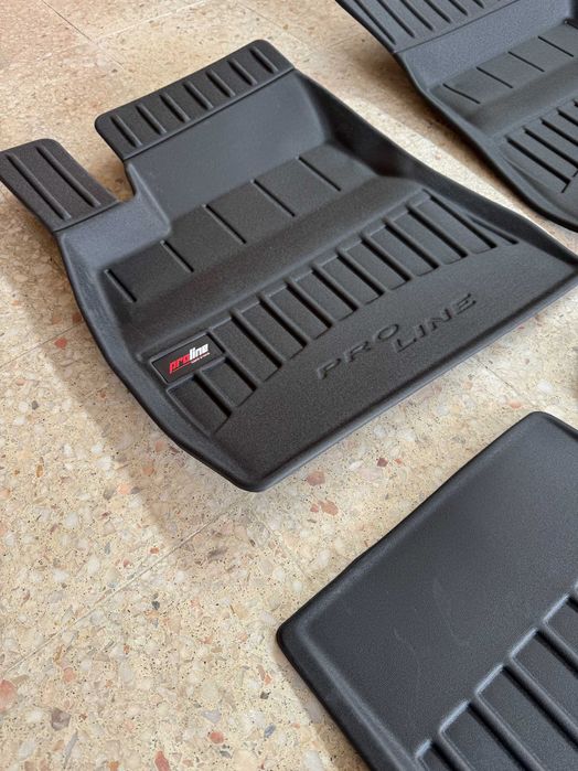 Tapetes Tesla em borracha - todos modelos CarPed.pt