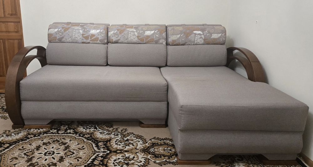Продам кутовий диван