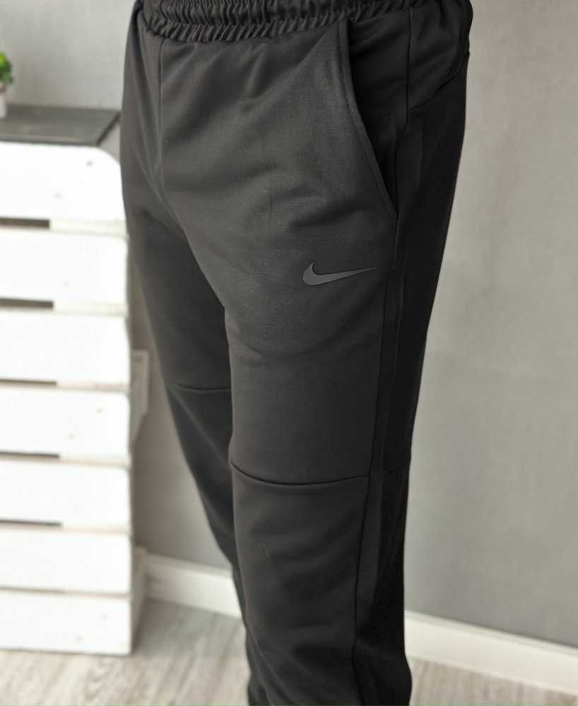 Демісезонний спортивний костюм Nike худі хакі + чорні штани (двонитка)
