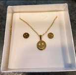 Conjunto de colar e brincos