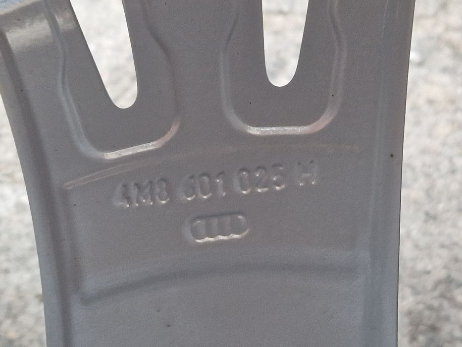 Oryginalne FELGI bez opon Audi Q8 SQ8 21 cali 5x112 10J et20