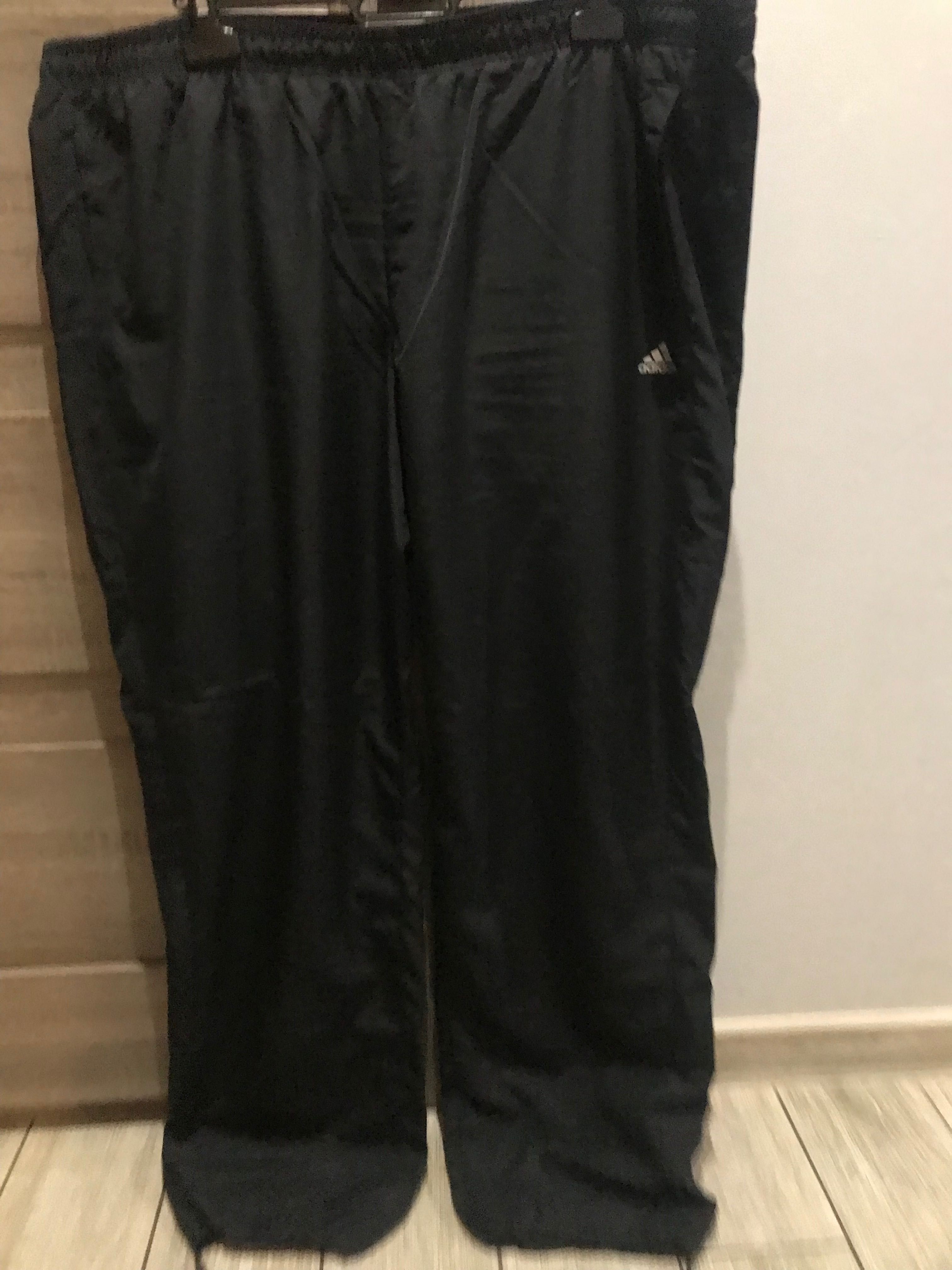 Spodnie dresowe Adidas