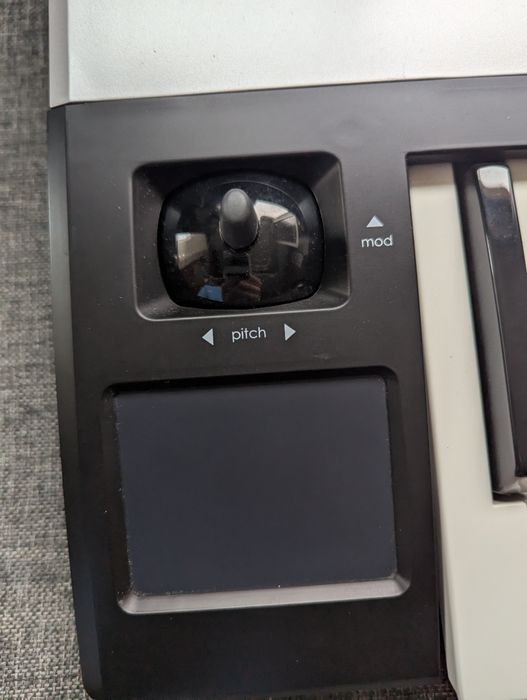 Novation® reMOTE 61SL MK2 klawiatura sterująca MIDI kontroler