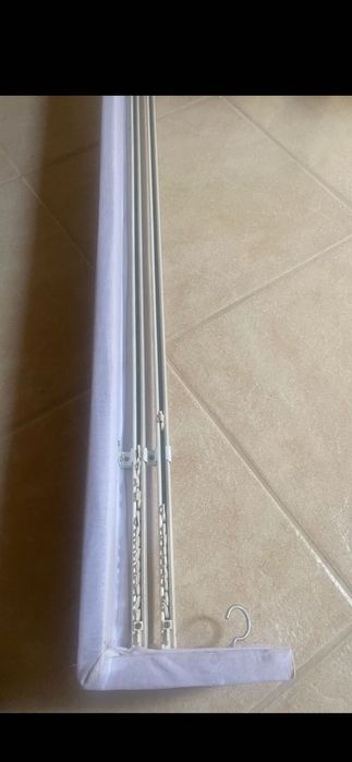 Vendo 2 sanefras branco 220/20cm