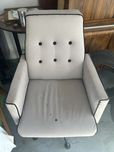 Fotel vintage w stylu mid-century modern