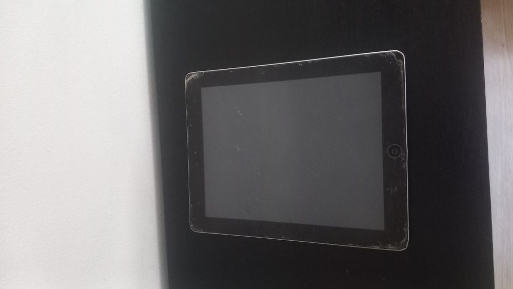 Vendo laptops e tablets usados – para peças/doações.

Predisto